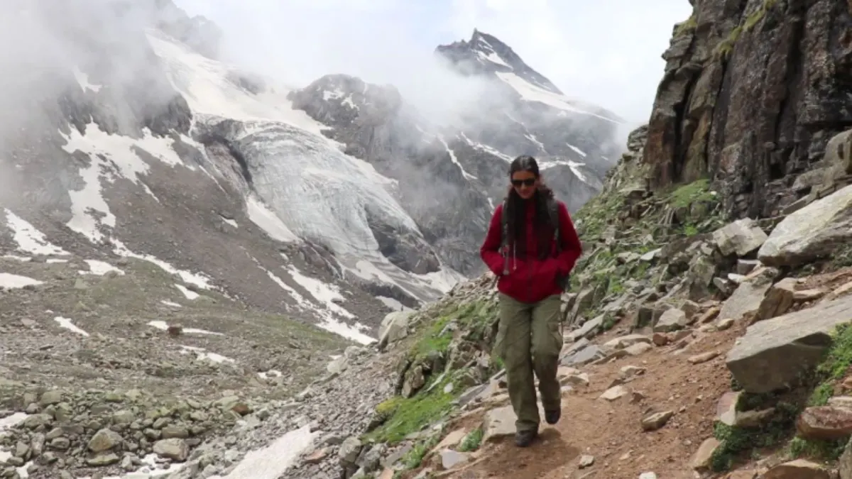 Hampta Pass Trek itinerary image 2